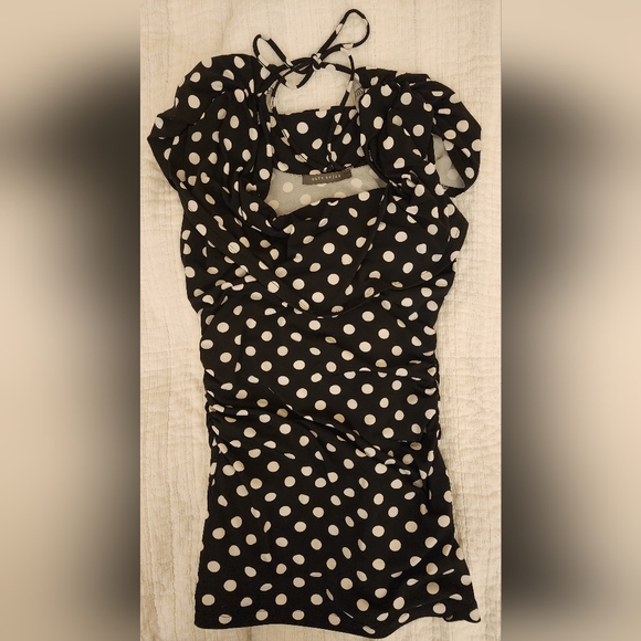 𝒲𝒽𝒾𝓉ℯ 𝒫ℴ𝓁𝒸𝒶-𝒟ℴ𝓉𝓉ℯ𝒹 ℬ𝓁ℴ𝓊𝓈ℯ - Picture 3 of 3